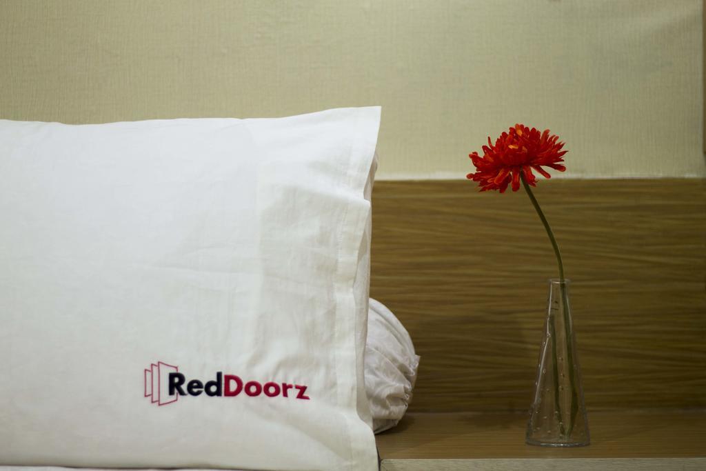 Hotel Reddoorz @ Legian Street Kuta Lombok Zewnętrze zdjęcie