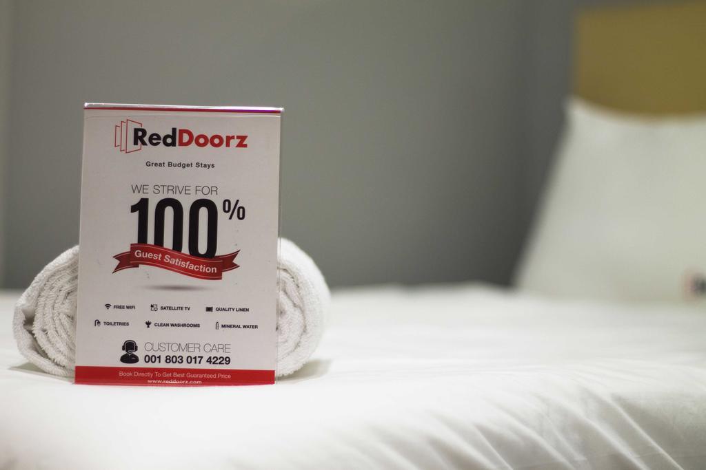 Hotel Reddoorz @ Legian Street Kuta Lombok Zewnętrze zdjęcie