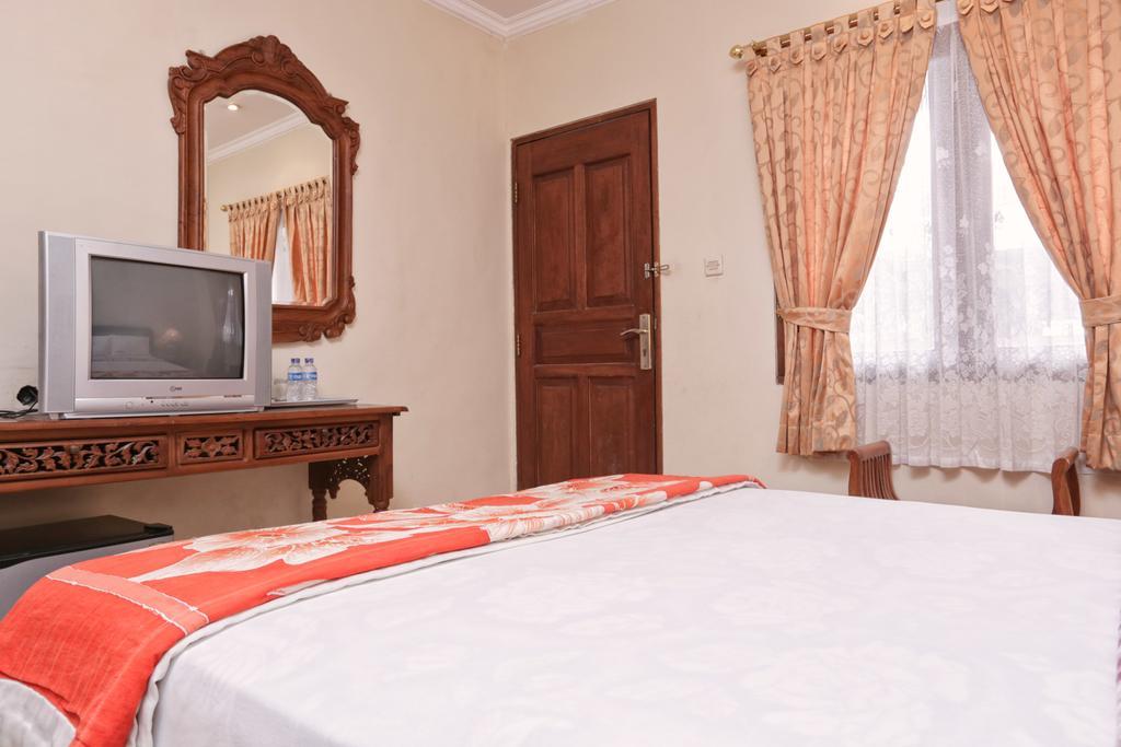 Hotel Reddoorz @ Legian Street Kuta Lombok Zewnętrze zdjęcie