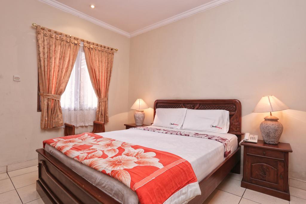 Hotel Reddoorz @ Legian Street Kuta Lombok Zewnętrze zdjęcie