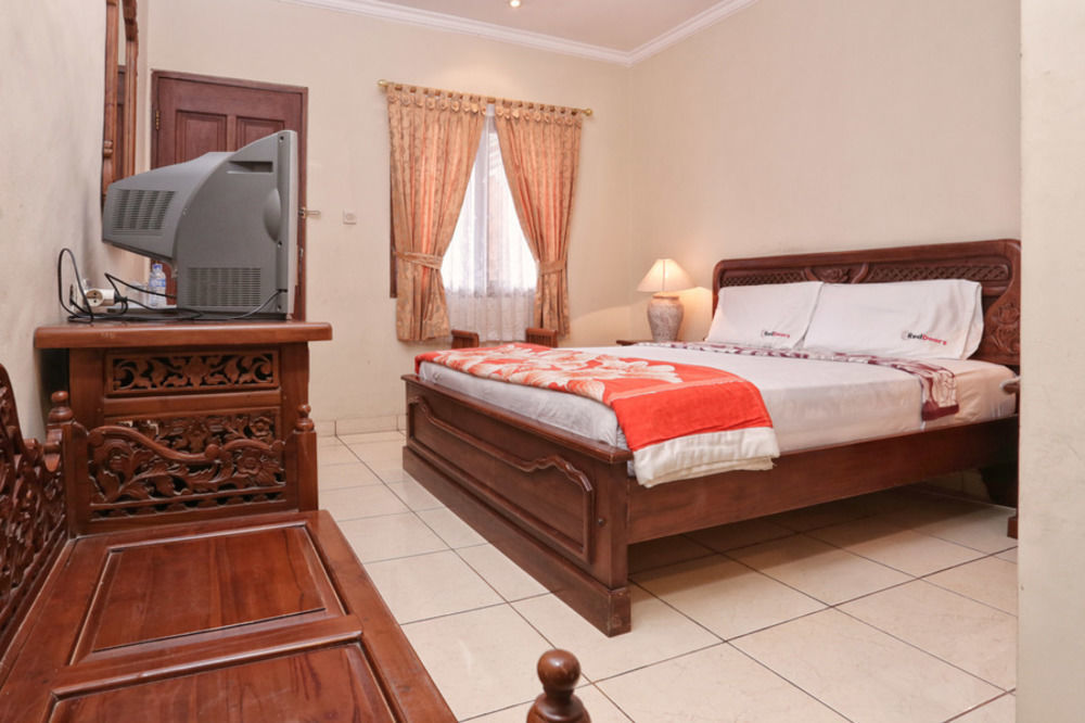 Hotel Reddoorz @ Legian Street Kuta Lombok Zewnętrze zdjęcie